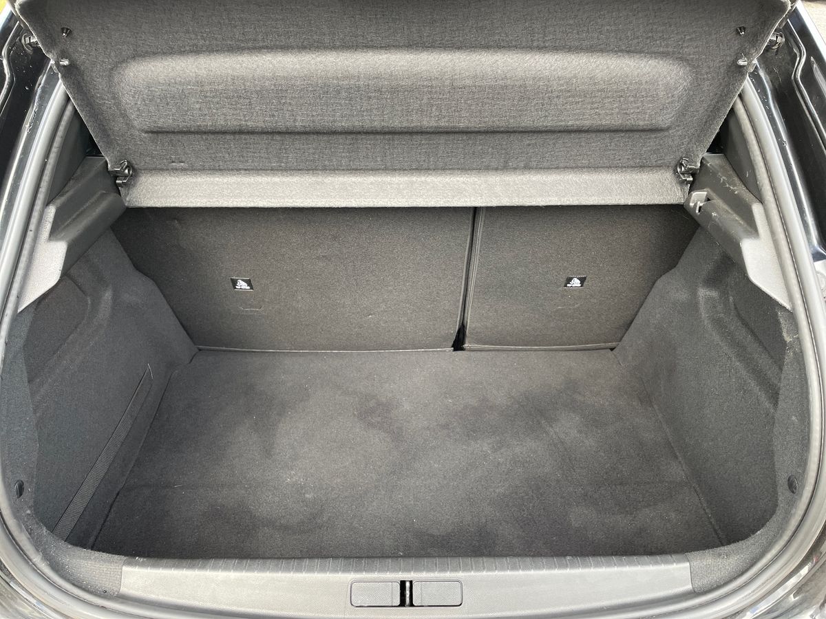 Used Peugeot 208 2023 for sale - 76969565: Photo 11