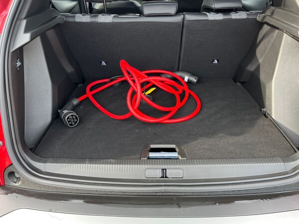 Used Peugeot E-2008 2024 for sale - 73948925: Photo 11