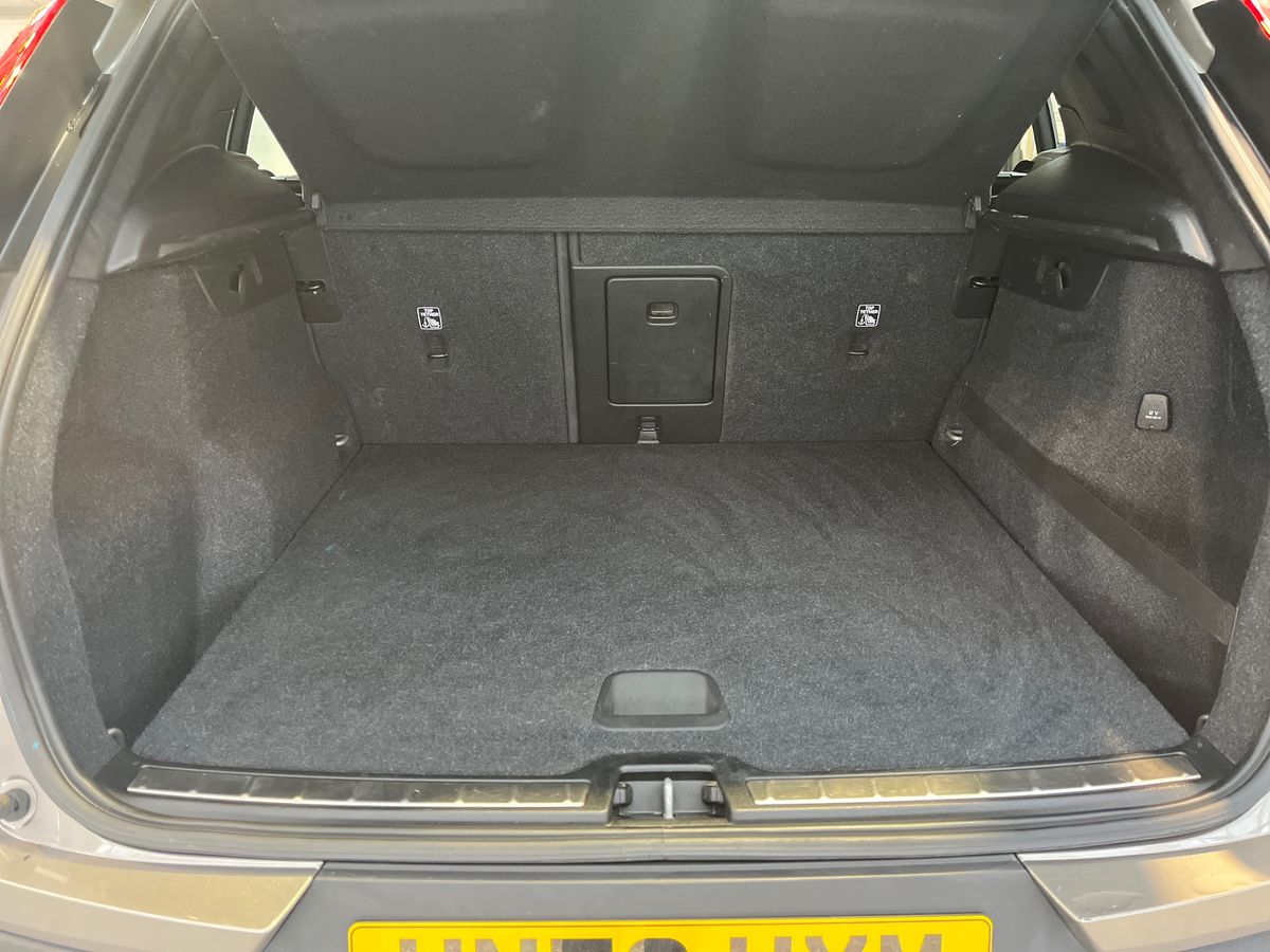 Used Volvo XC40 2020 for sale - 77083221: Photo 11