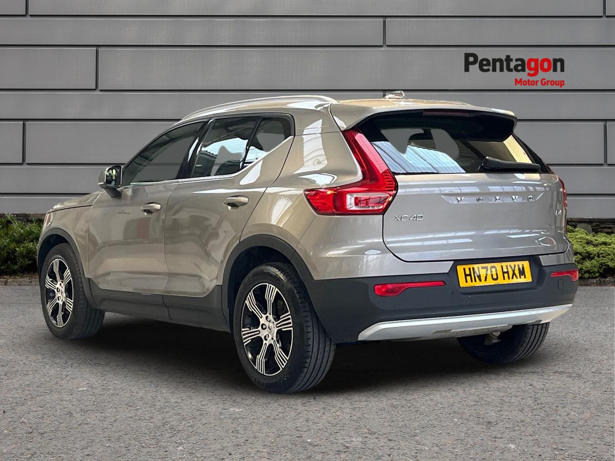 Used Volvo XC40 2020 for sale - 77083221: Photo 2