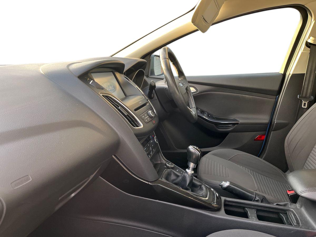 Used Ford Focus 2016 for sale - 76564655: Photo 8