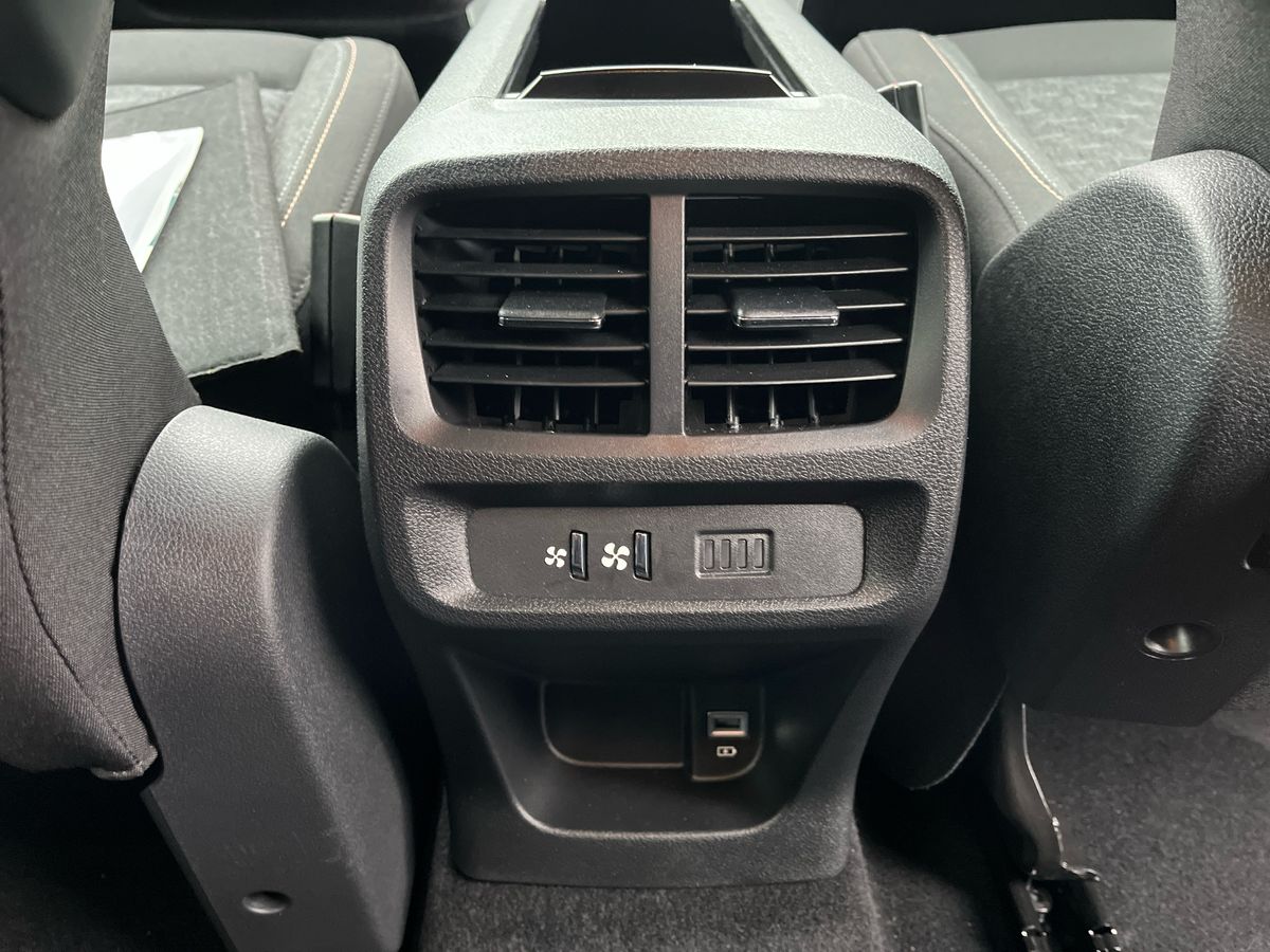 Used Peugeot e-Rifter 2024 for sale - 77107458: Photo 19