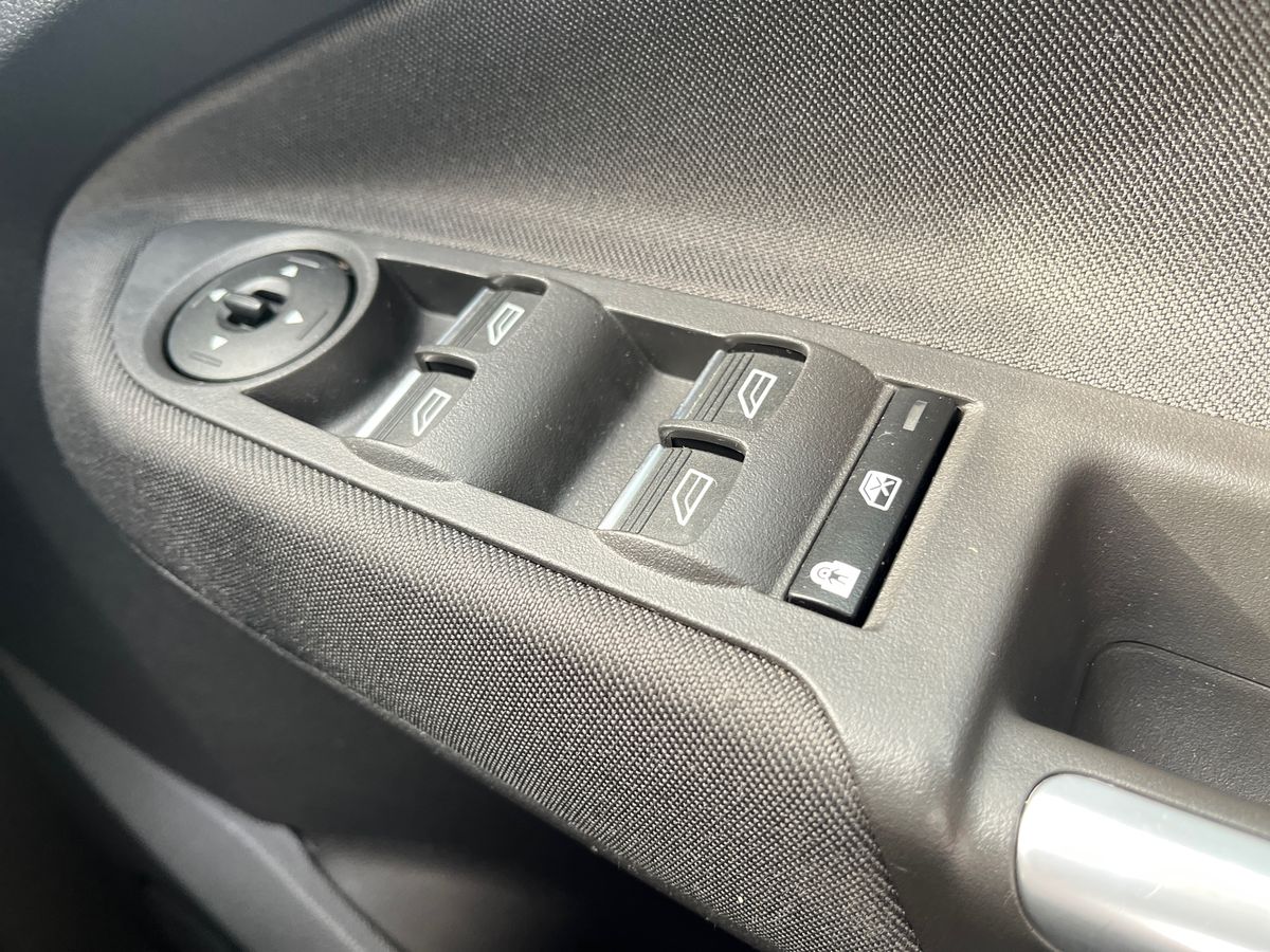 Used Ford C-Max 2015 for sale - 76077024: Photo 19