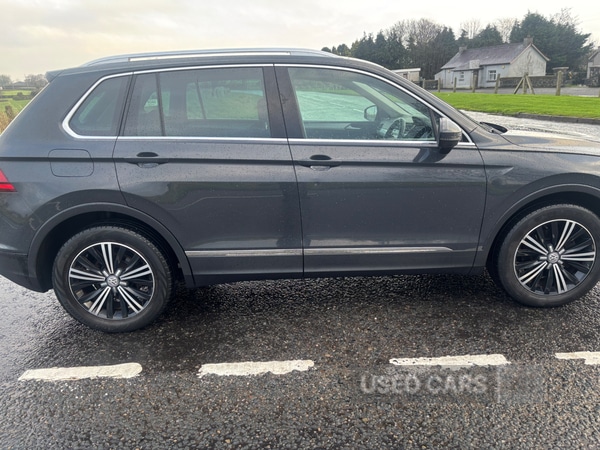 Used Volkswagen Tiguan 2017 for sale - 77898806: Photo 2