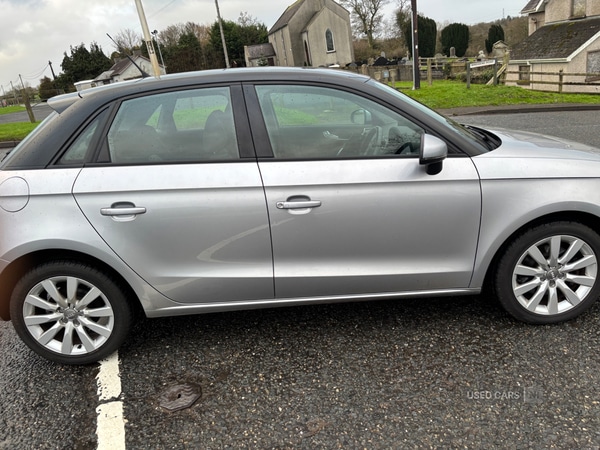 Used Audi A1 2014 for sale - 76887739: Photo 2