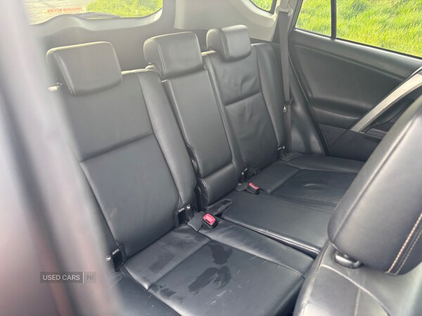 Used Toyota RAV4 2013 for sale - 76251568: Photo 9
