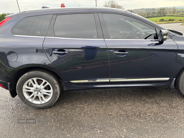 Used Volvo XC60 2015 for sale - 76753788: Photo 2