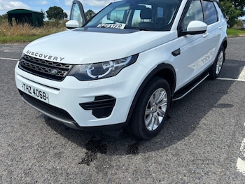 Used Land Rover Discovery Sport 2015 for sale - 79318122: Photo