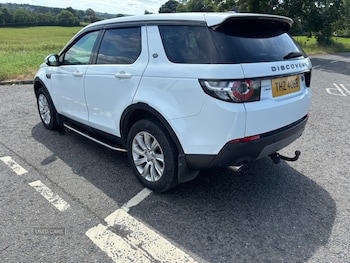 Used Land Rover Discovery Sport 2015 for sale - 79318122: Photo