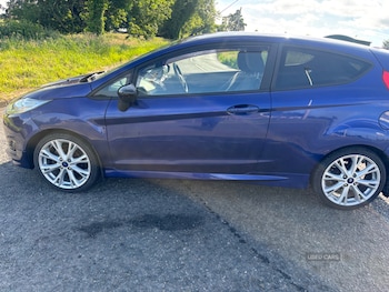 Used Ford Fiesta 2016 for sale - 78911885: Photo