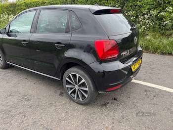 Used Volkswagen Polo 2017 for sale - 79122079: Photo