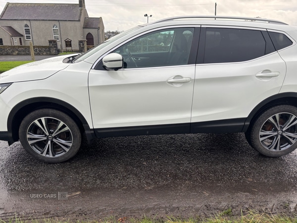 Used Nissan Qashqai 2018 for sale - 76528444: Photo 2