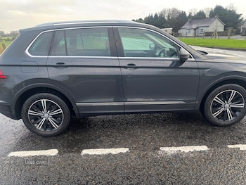 Used Volkswagen Tiguan 2017 for sale - 77021488: Photo