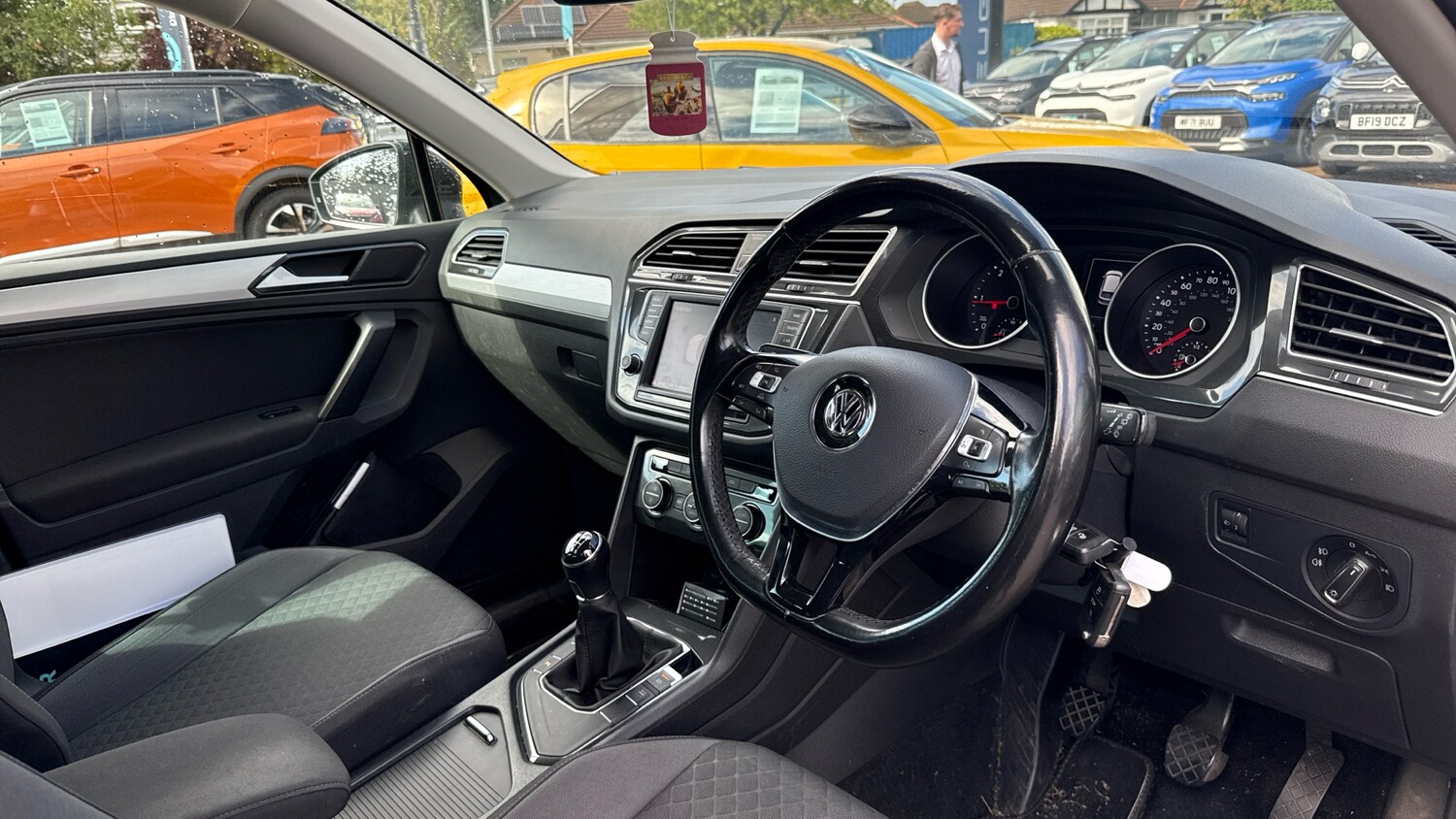 Used Volkswagen Tiguan 2017 for sale - 75811870: Photo 11