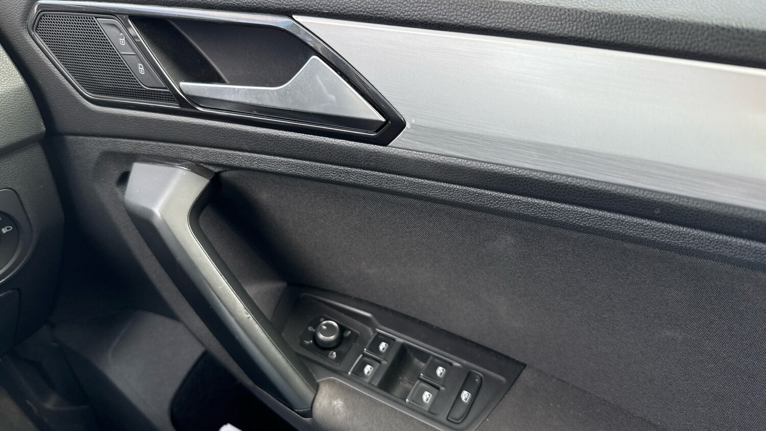 Used Volkswagen Tiguan 2017 for sale - 75811870: Photo 22