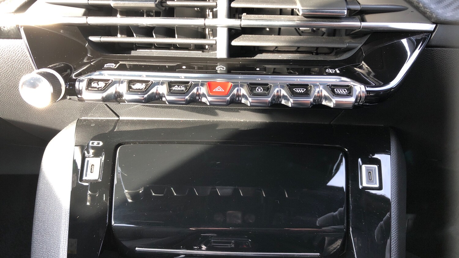 Used Peugeot 2008 2024 for sale - 76754138: Photo 20