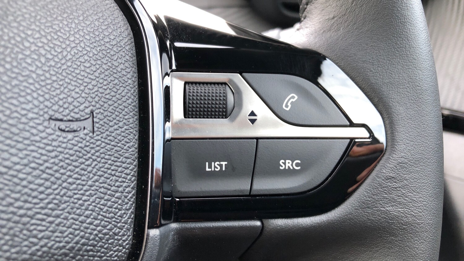 Used Peugeot 2008 2024 for sale - 76754138: Photo 24