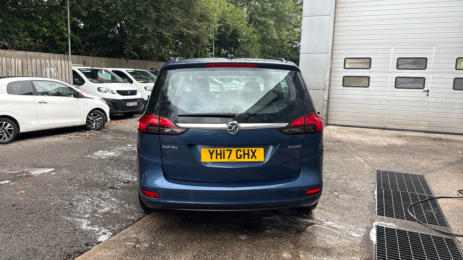 Used Vauxhall Zafira 2017 for sale - 76500503: Photo 9