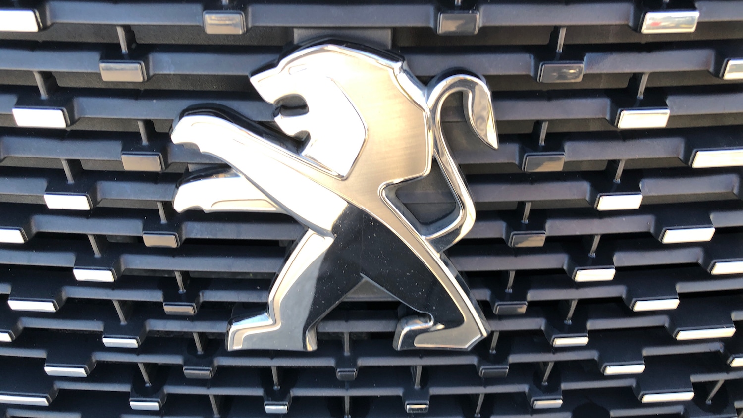 Used Peugeot 2008 2020 for sale - 77634348: Photo 18