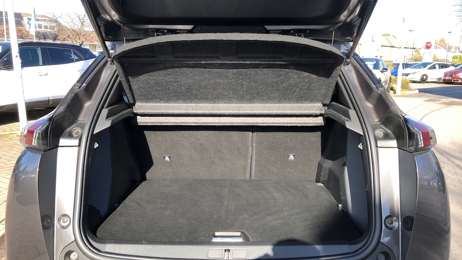 Used Peugeot 2008 2020 for sale - 77634348: Photo 19