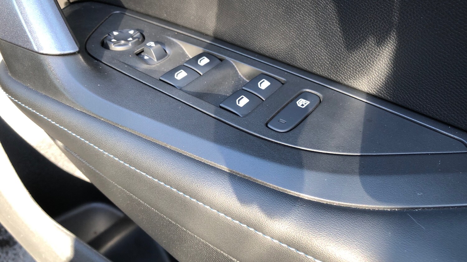 Used Peugeot 2008 2020 for sale - 77634348: Photo 22