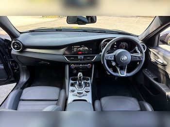Used Alfa Romeo Giulia 2024 for sale - 78472311: Photo