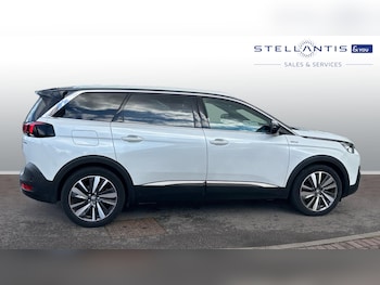 Used Peugeot 5008 2018 for sale - 75811551: Photo