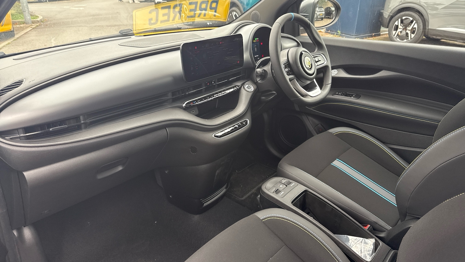 Used Abarth 500C 2025 for sale - 76787598: Photo 12