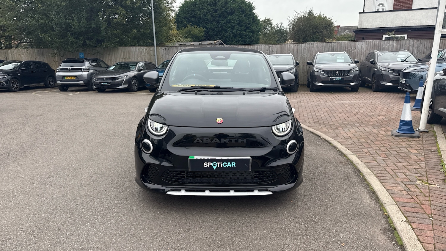 Used Abarth 500C 2025 for sale - 76787598: Photo 8