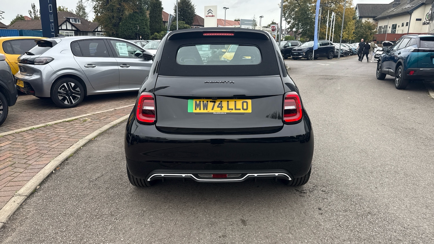 Used Abarth 500C 2025 for sale - 76787598: Photo 9
