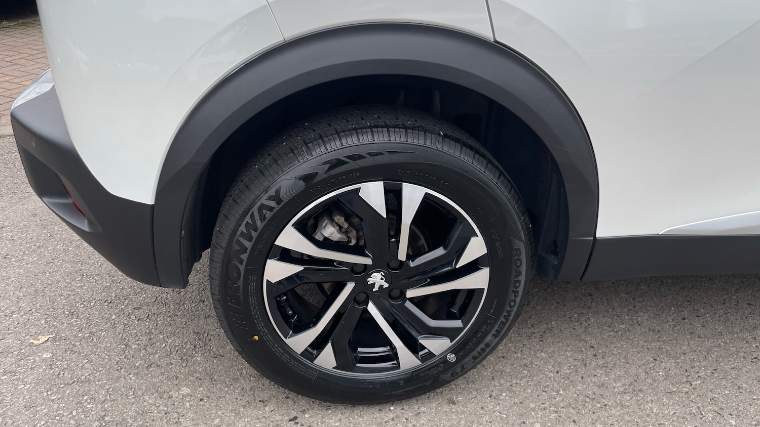 Used Peugeot 2008 2023 for sale - 76285198: Photo 16