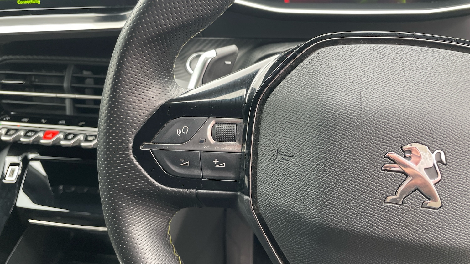 Used Peugeot 2008 2023 for sale - 76285198: Photo 23