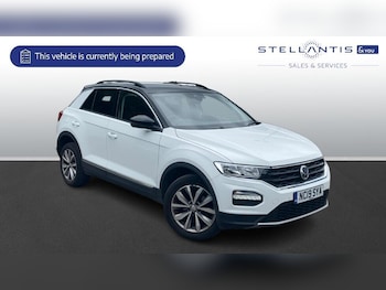 Used Volkswagen T-Roc 2019 for sale - 79117419: Photo