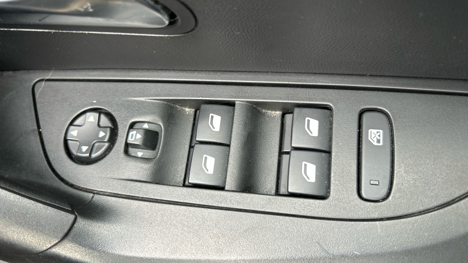 Used Peugeot 2008 2023 for sale - 76043917: Photo 22