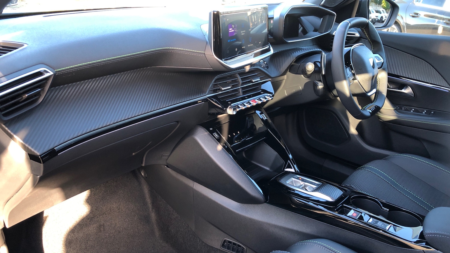 Used Peugeot 2008 2025 for sale - 76597610: Photo 12