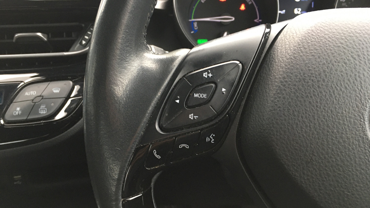 Used Toyota C-HR 2022 for sale - 76228679: Photo 23
