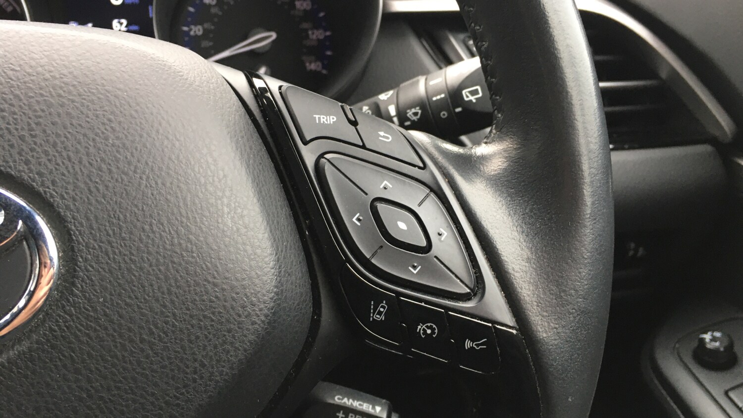 Used Toyota C-HR 2022 for sale - 76228679: Photo 24