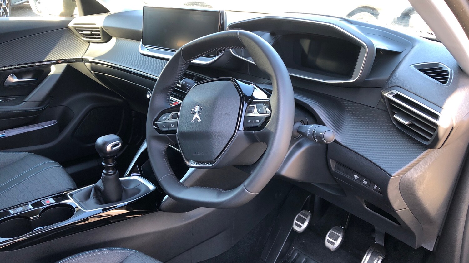 Used Peugeot 2008 2022 for sale - 77825868: Photo 11