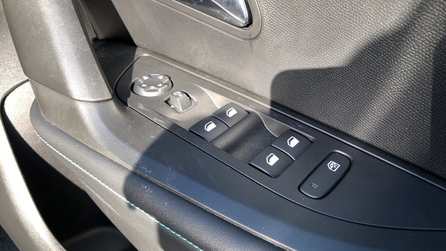 Used Peugeot 2008 2022 for sale - 77825868: Photo 22