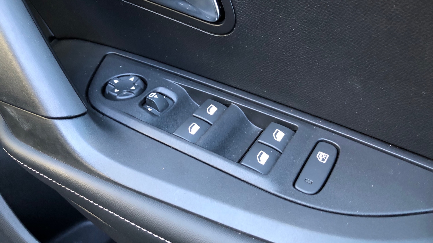 Used Peugeot 2008 2024 for sale - 76787637: Photo 22