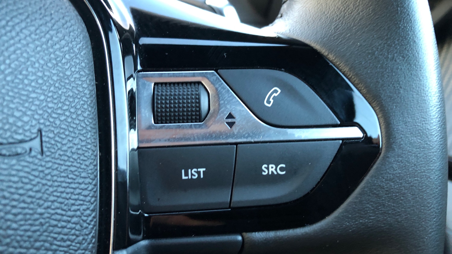 Used Peugeot 2008 2024 for sale - 76787637: Photo 24