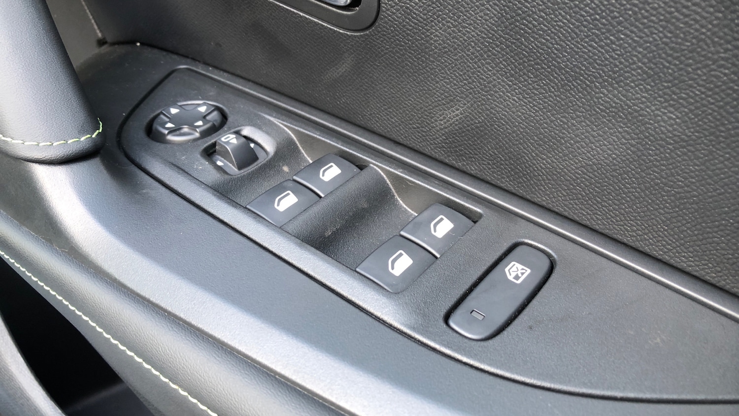 Used Peugeot 2008 2025 for sale - 76744071: Photo 23