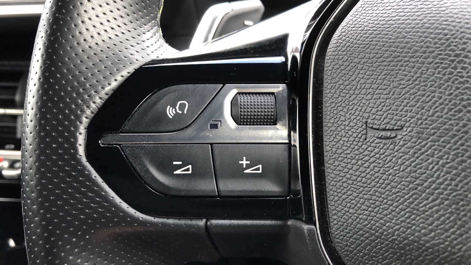 Used Peugeot 208 2023 for sale - 76850908: Photo 24