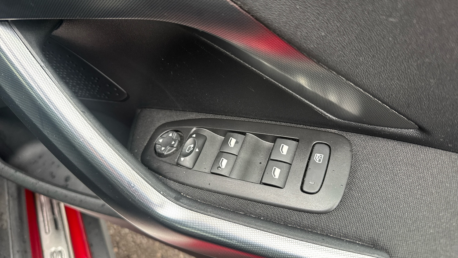Used Peugeot 2008 2019 for sale - 76003047: Photo 22