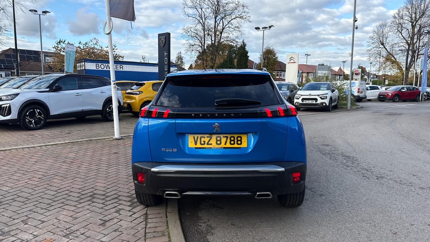 Used Peugeot 2008 2022 for sale - 76372181: Photo 9