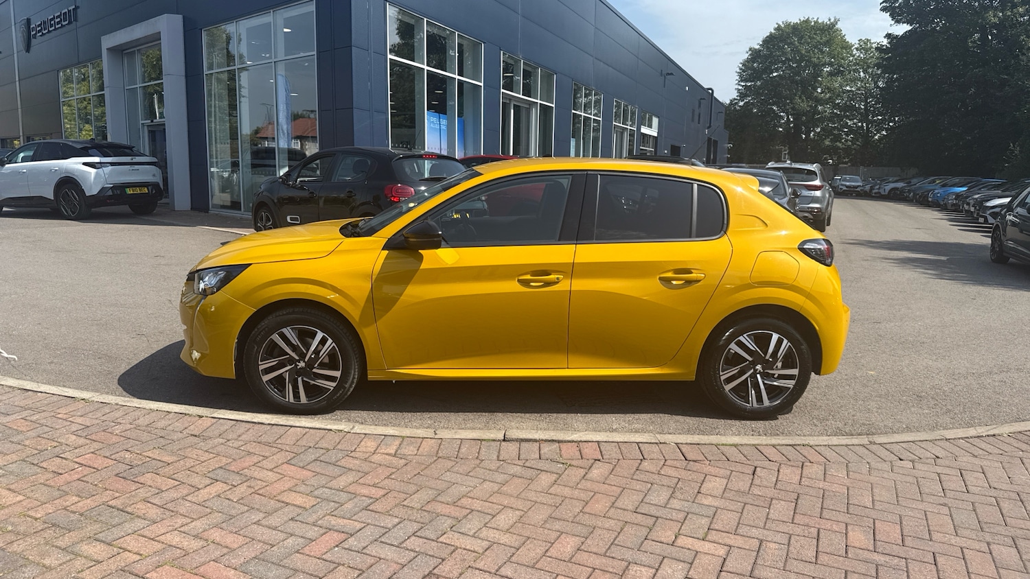 Used Peugeot 208 2022 for sale - 76586432: Photo 6