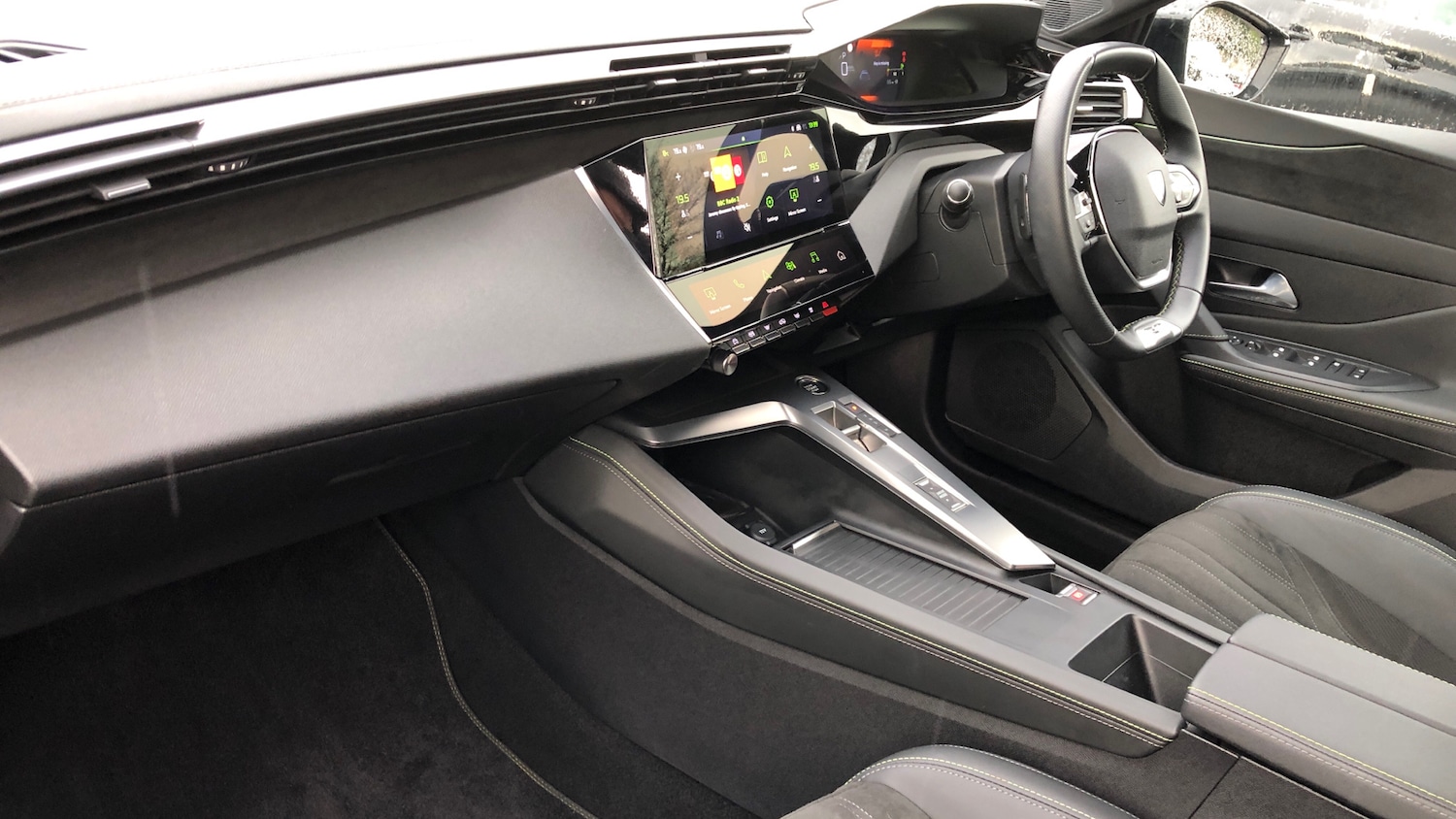 Used Peugeot 408 2024 for sale - 76586404: Photo 13