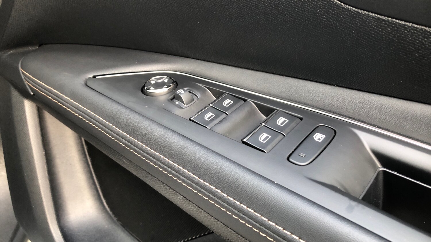 Used Peugeot 3008 2022 for sale - 76850915: Photo 23