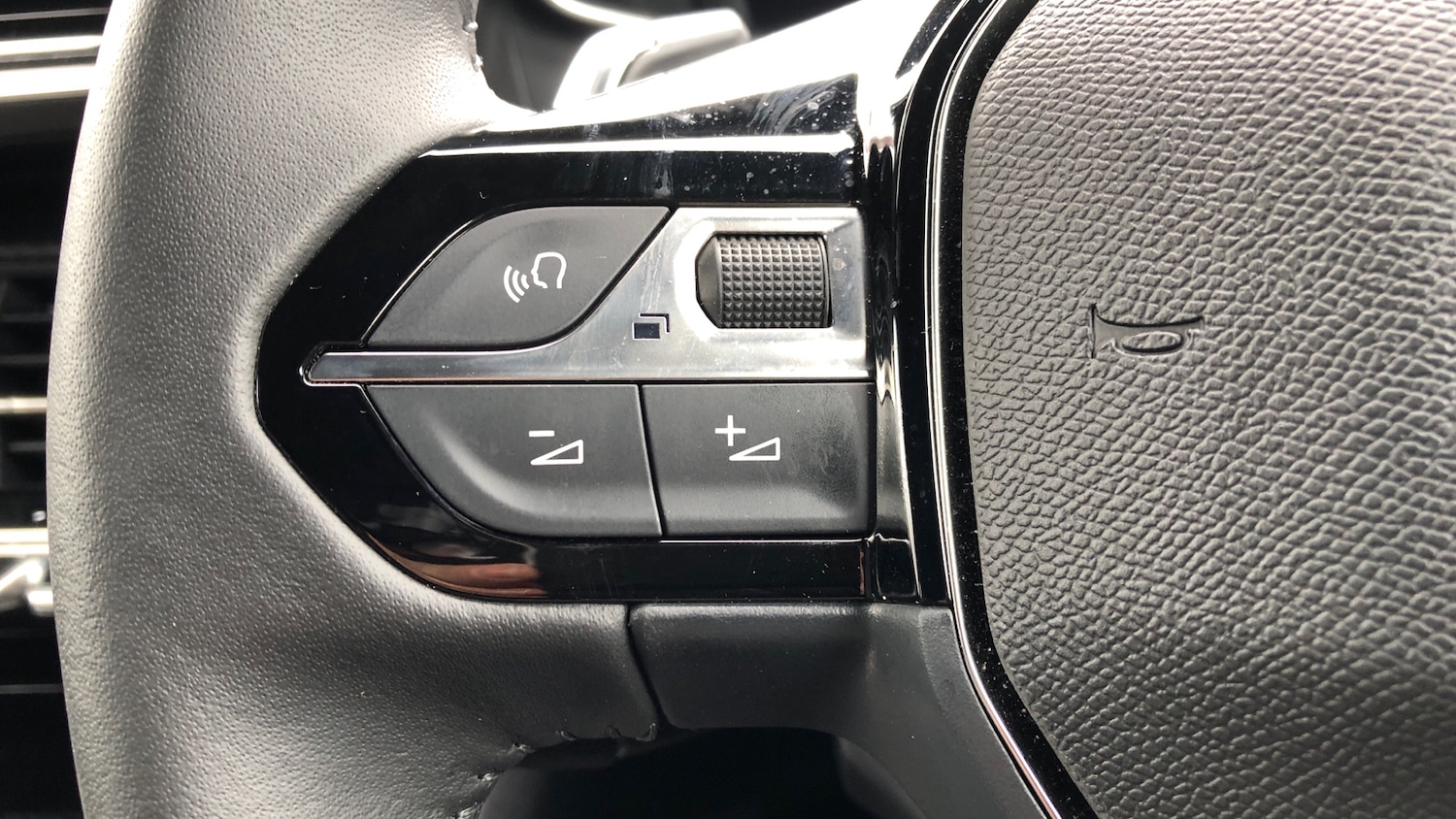 Used Peugeot 2008 2025 for sale - 77613552: Photo 23