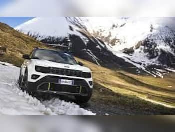 Used Jeep Avenger 2025 for sale - 79742598: Photo